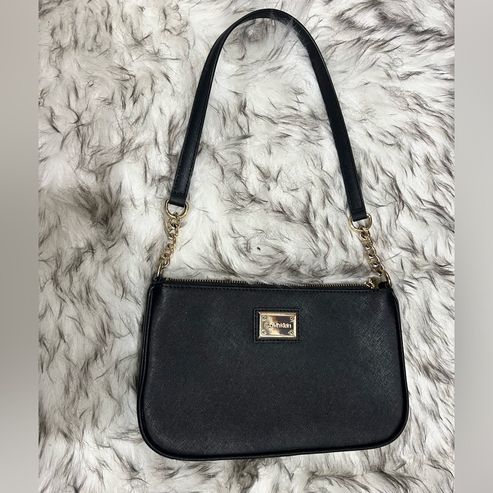 Calvin Klein Shoulder Bag